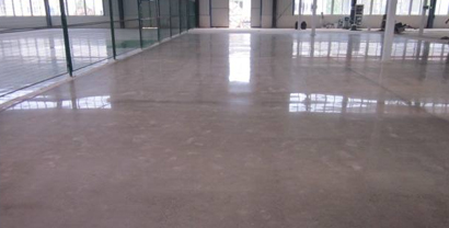 耐磨地坪涂装与环氧地坪漆涂装有什么分歧 耐磨地坪涂装与环氧地坪漆涂装有什么分歧